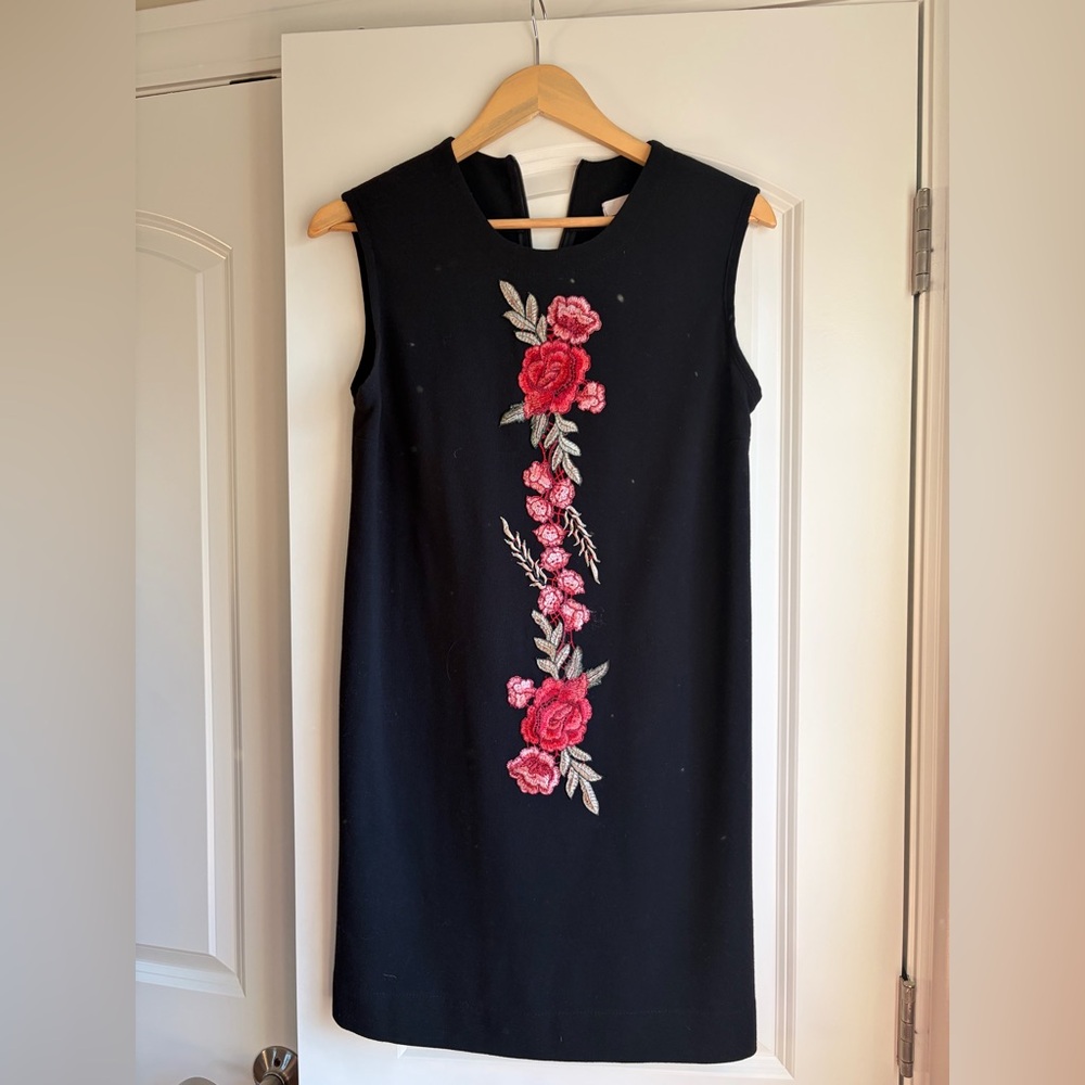 Elegant Black Dress with Floral Embroidery